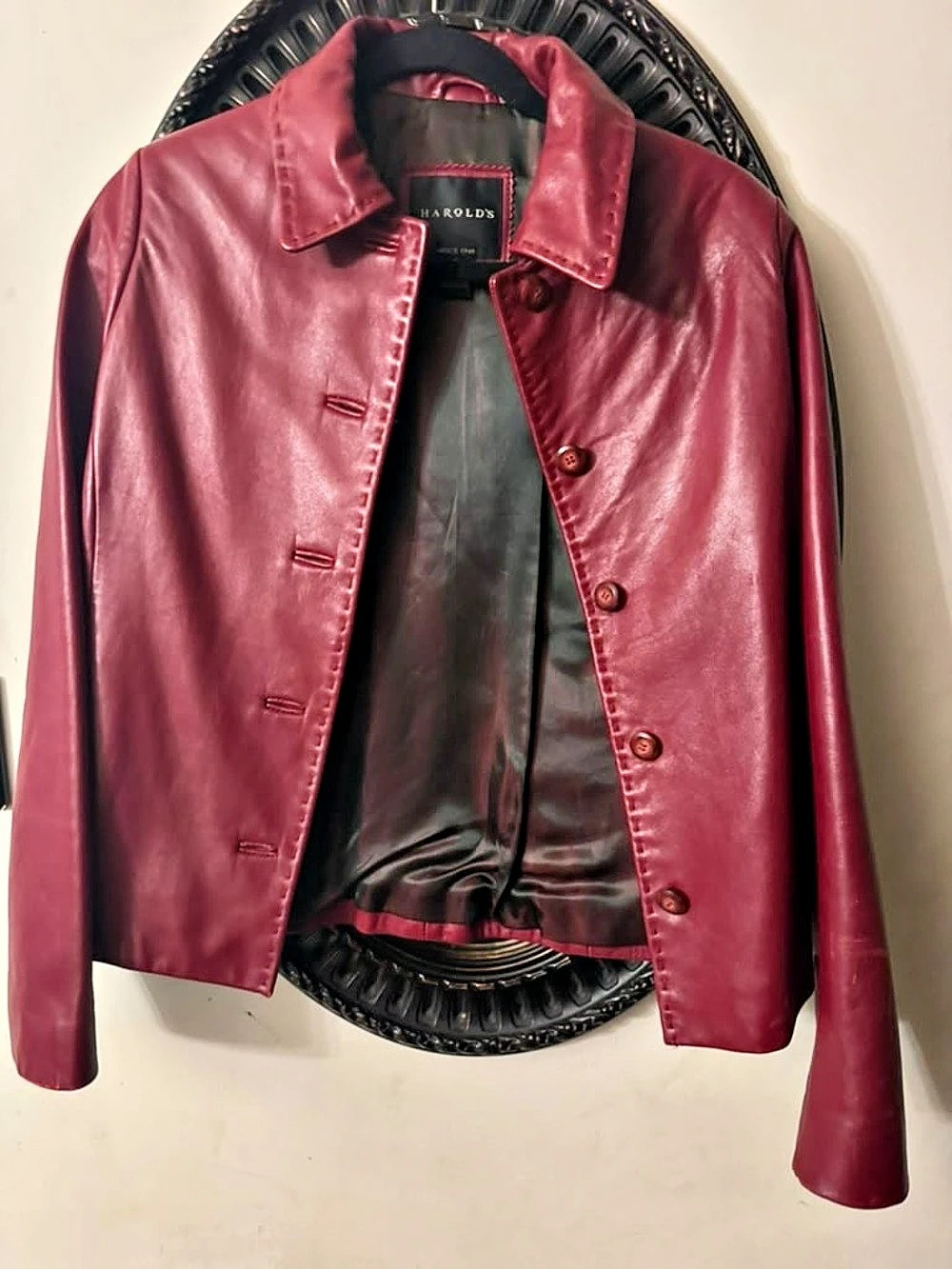 Harold's Women's Burgundy Leather Jacket Like New